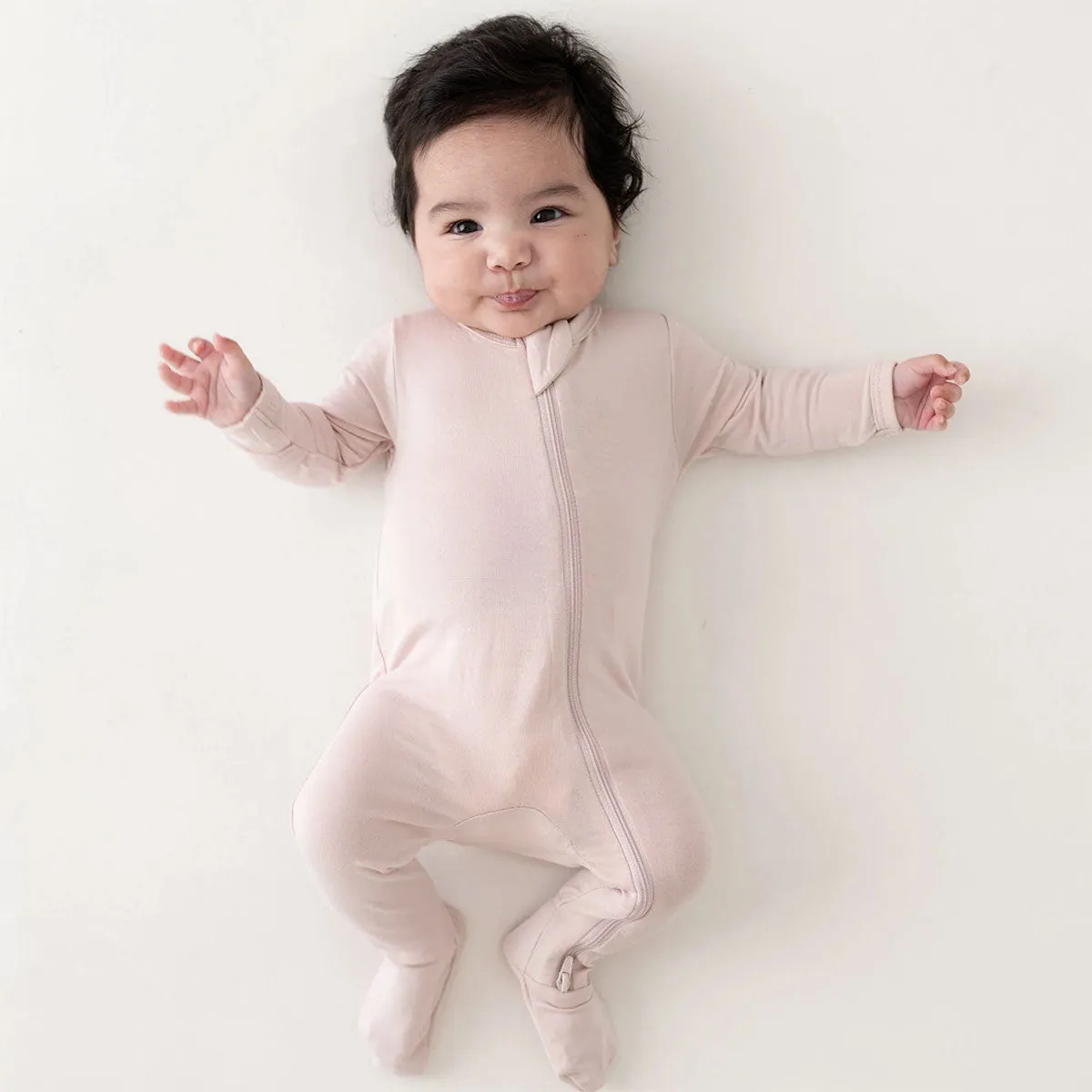 Kyte Baby Zippered Footie - Blush